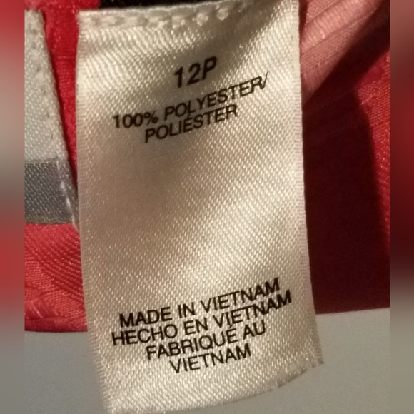 Like new Alfred Dunner Suit Jacket, Size 12P - Picture 8 of 8